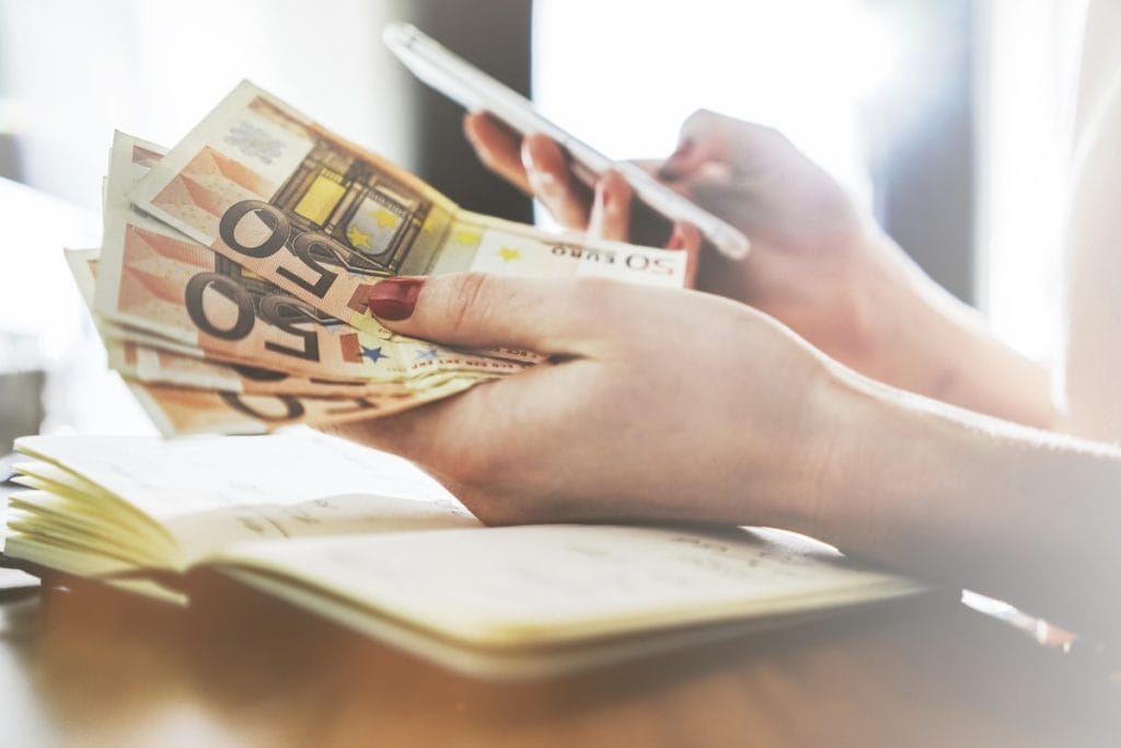 Mikrofinancije kao alat za osobni razvoj Mikrofinancije kao alat za osobni razvoj
