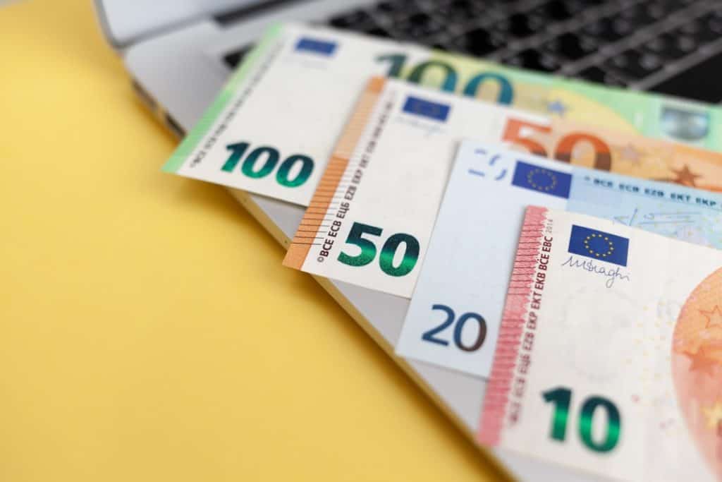 Kako uspješno refinancirati kredit uz najniže troškove Kako uspješno refinancirati kredit uz najniže troškove