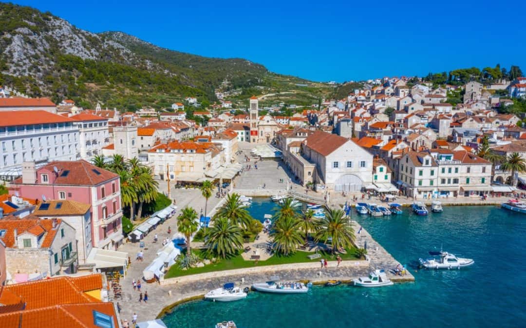 Kako doživjeti autentičnu dalmatinsku kuhinju na Hvaru